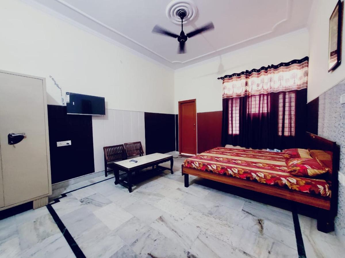 Royal Estate Villa Amritsar Exterior photo